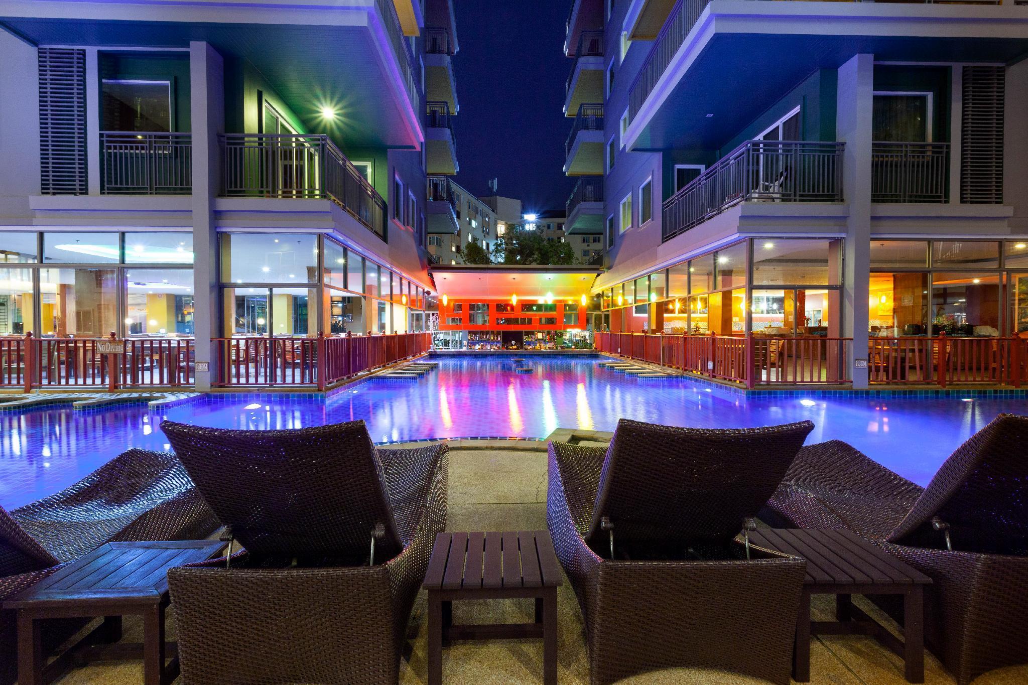 Hotel Bauman Residencia Phuket Exterior foto