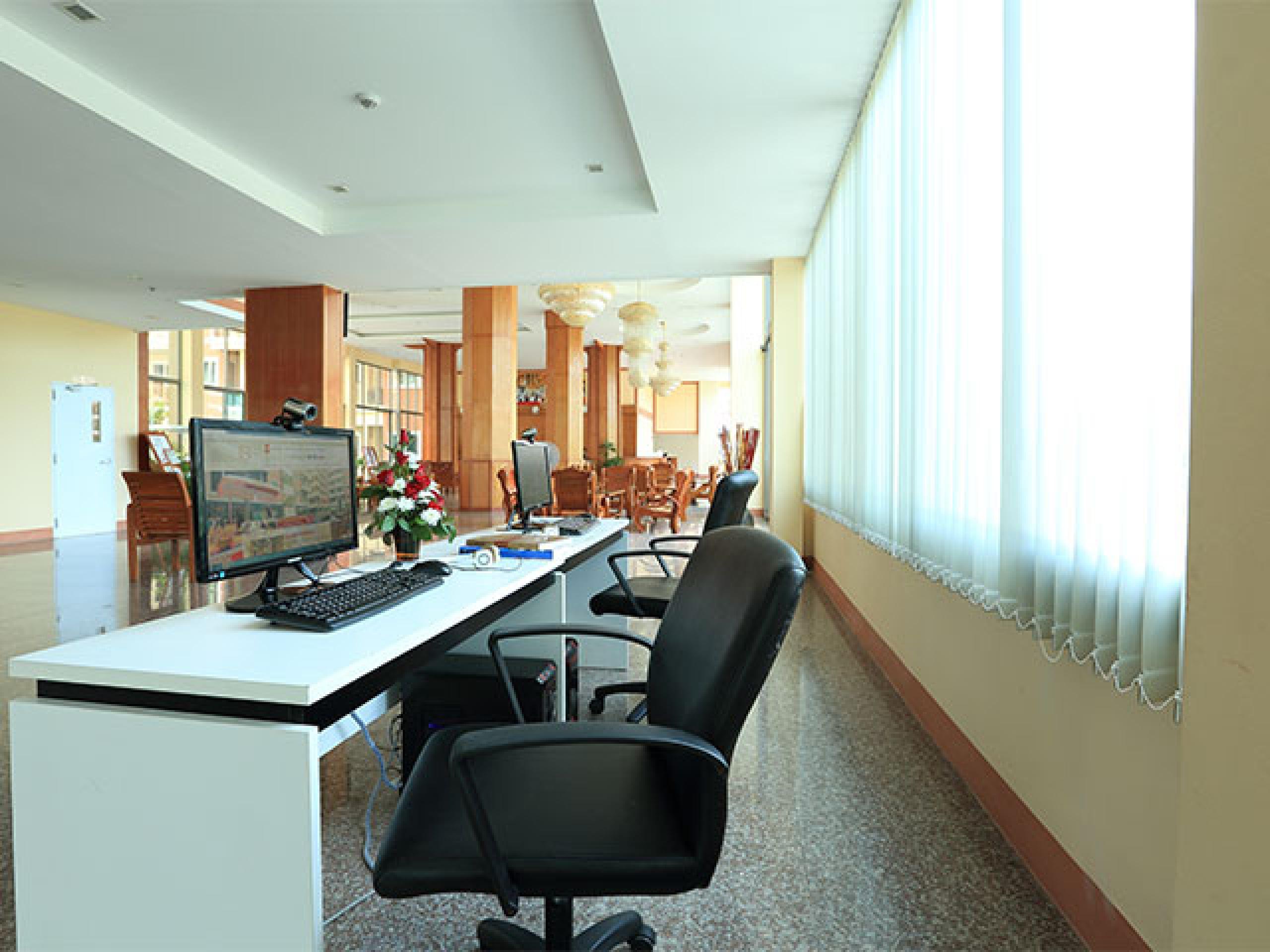 Hotel Bauman Residencia Phuket Exterior foto